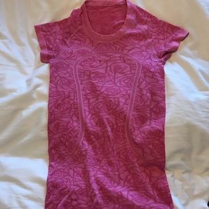 Lululemon swiftly tech short sleeve